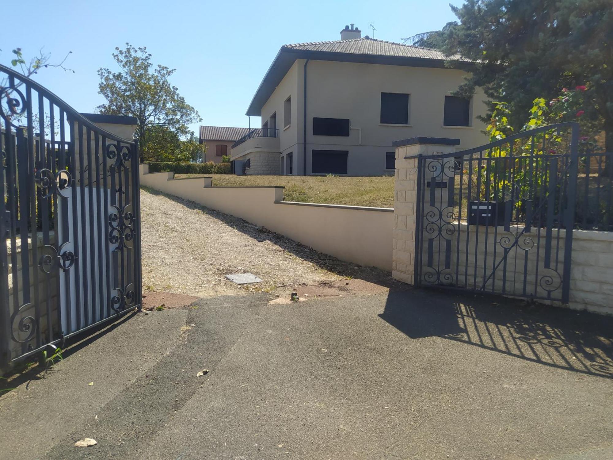 Suite Mansardee Independante, 25Min Lyon-Villefranche Chazay-d'Azergues Exteriör bild