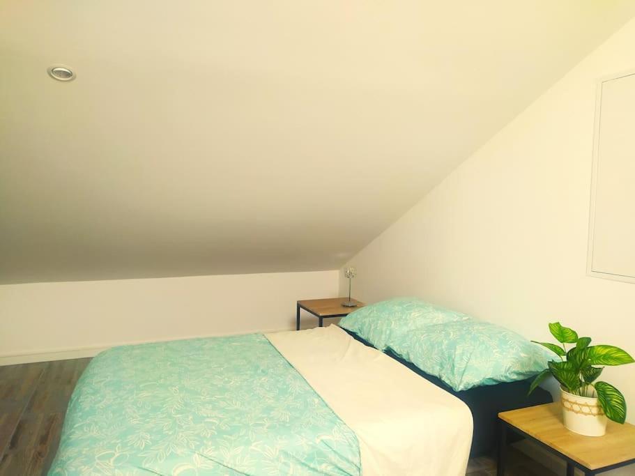 Suite Mansardee Independante, 25Min Lyon-Villefranche Chazay-d'Azergues Exteriör bild
